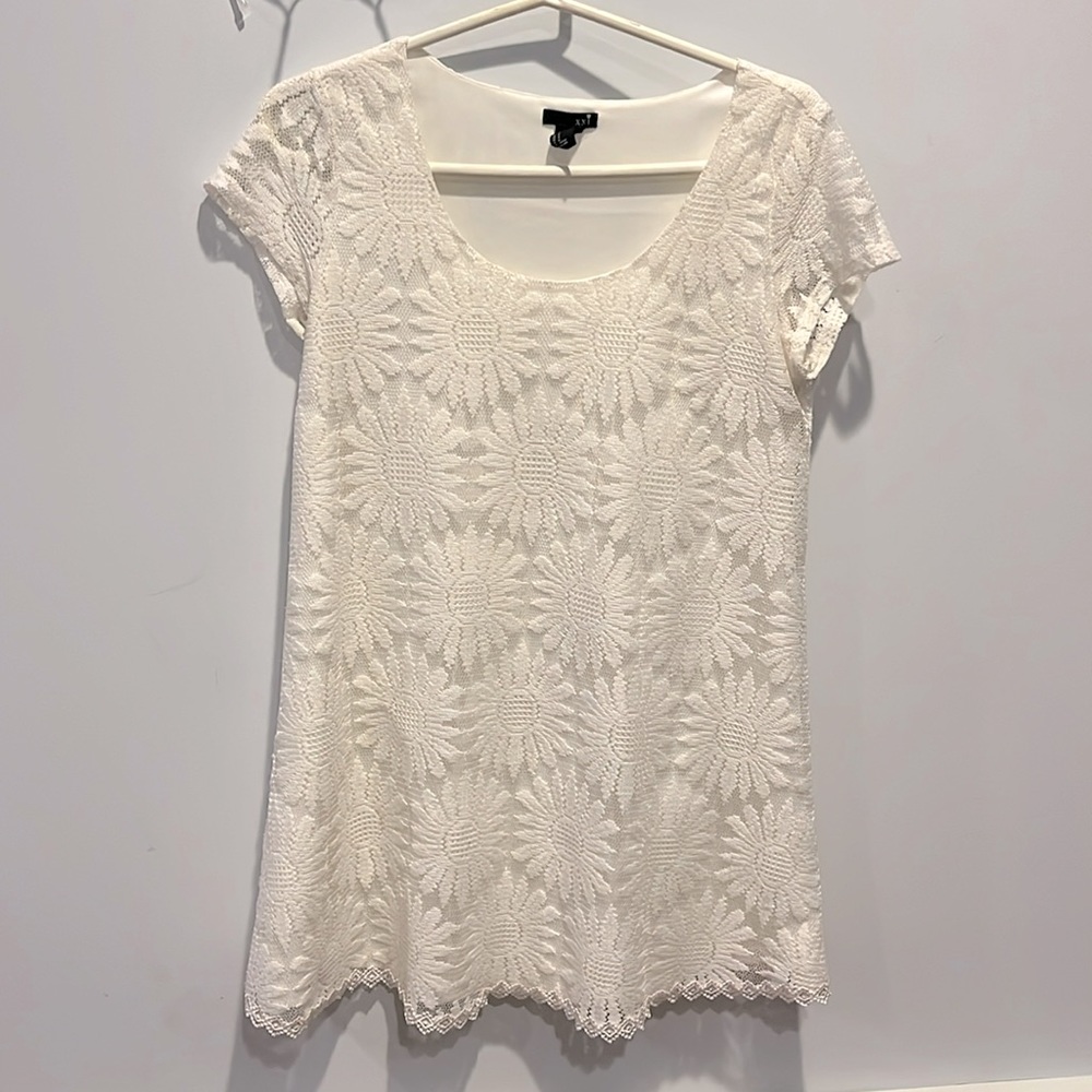 White Daisies Dress